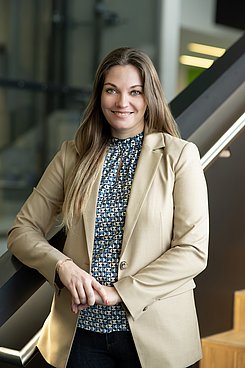 Frau  Stefanie Schitteck